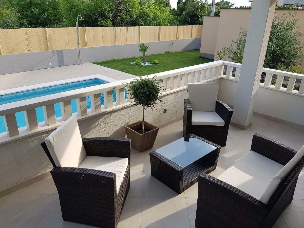 Villa Rosa Ventorum With Private Pool Near Split Kastela 0*,